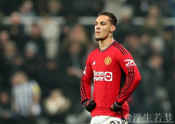 曼联1亿先生西甲强势爆发：3场3球，重生离不开稳定管理