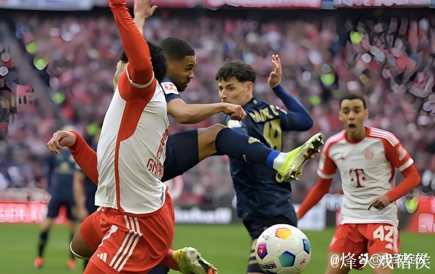 迪亚斯双响+剪刀脚染红，十人拜仁2-1力克巴黎，领跑全胜
